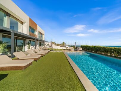 Villa Imare - Luxury Beachfront Villa