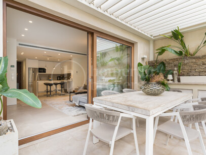 Townhouse El Espanyolet - Modernt hus med pool och Rooftop Terrace