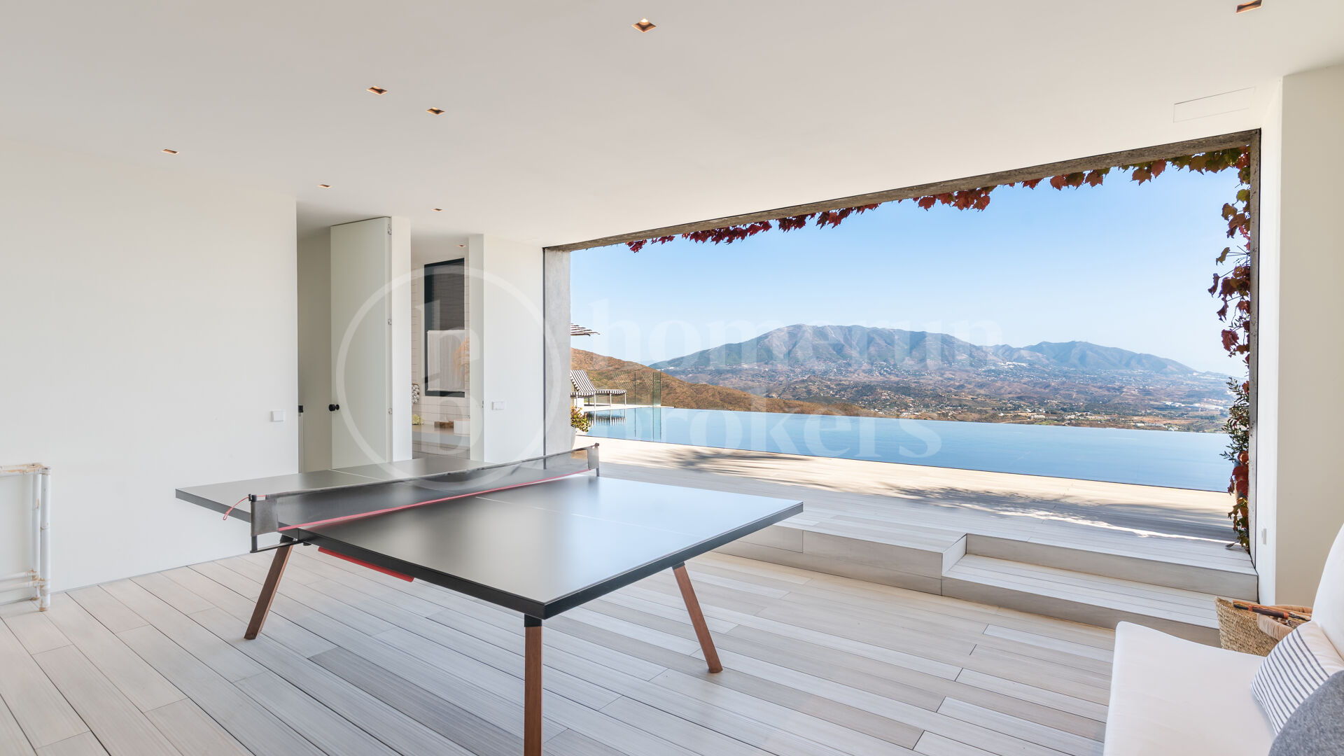 Villa Aman – Modern Mediterranean Home with Panoramic Sea Views