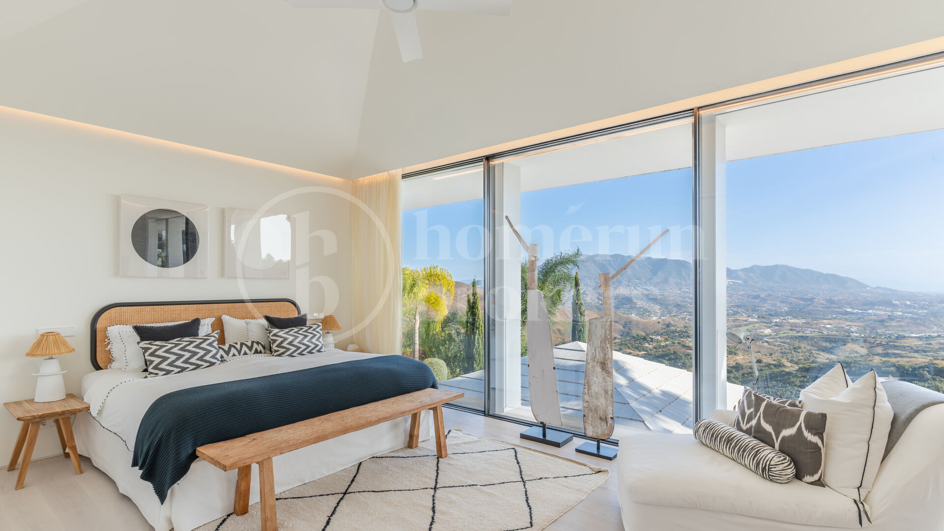 Villa Aman – Modern Mediterranean Home with Panoramic Sea Views