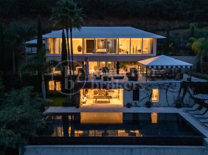 Villa Aman – Modern Mediterranean Home with Panoramic Sea Views