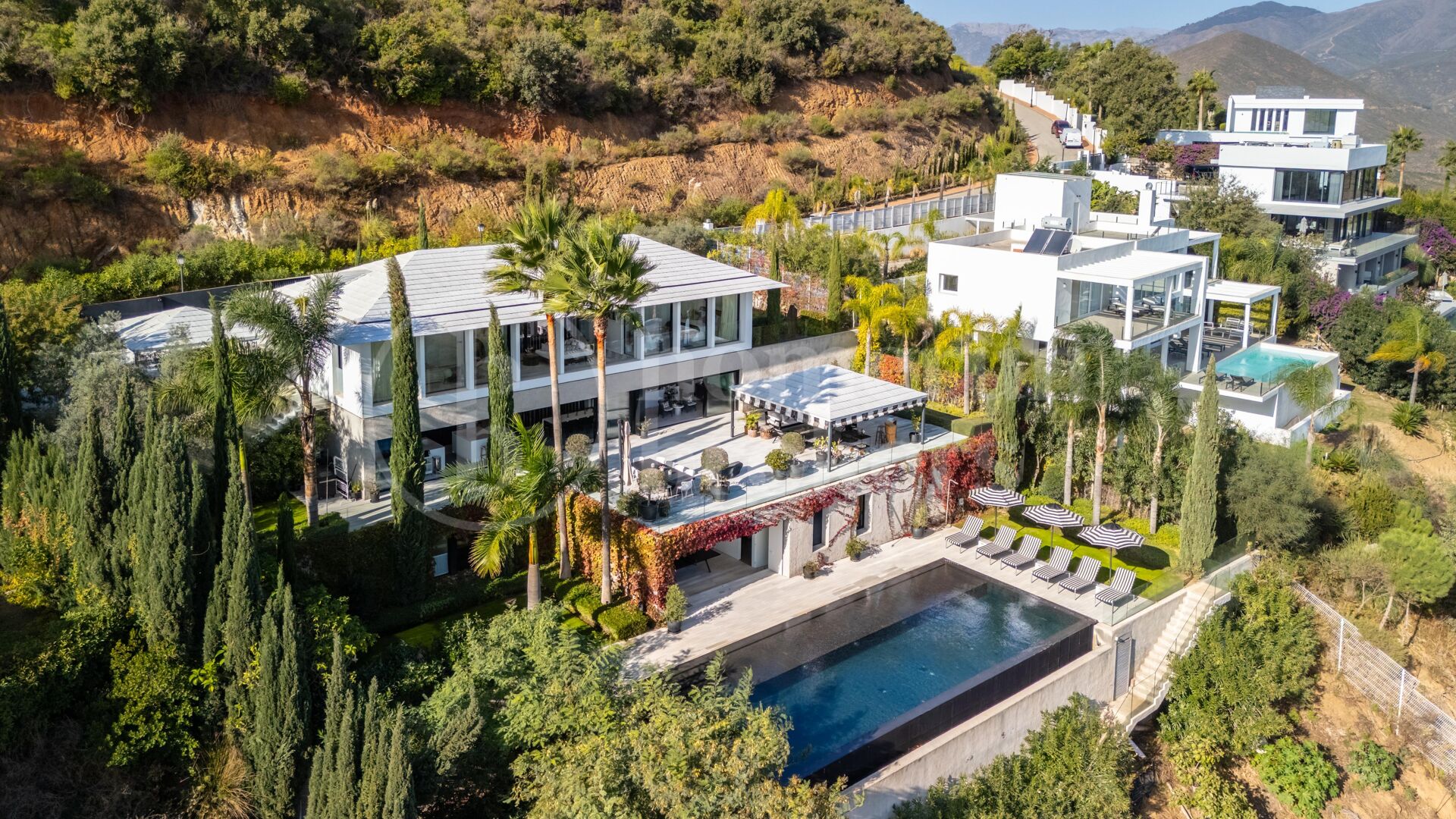 Villa Aman – Modern Mediterranean Home with Panoramic Sea Views
