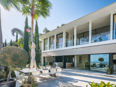 Villa Aman – Modern Mediterranean Home with Panoramic Sea Views