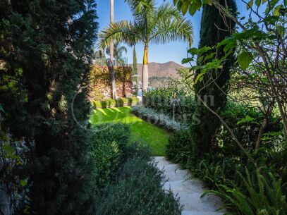 Villa Aman – Modern Mediterranean Home with Panoramic Sea Views