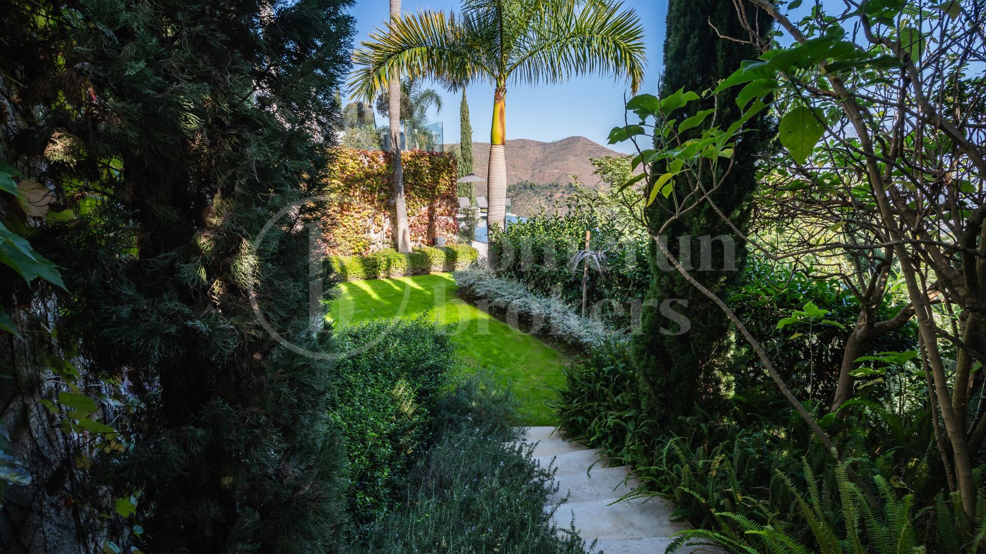 Villa Aman – Modern Mediterranean Home with Panoramic Sea Views