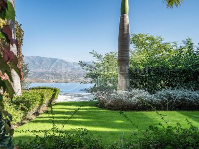 Villa Aman – Modern Mediterranean Home with Panoramic Sea Views