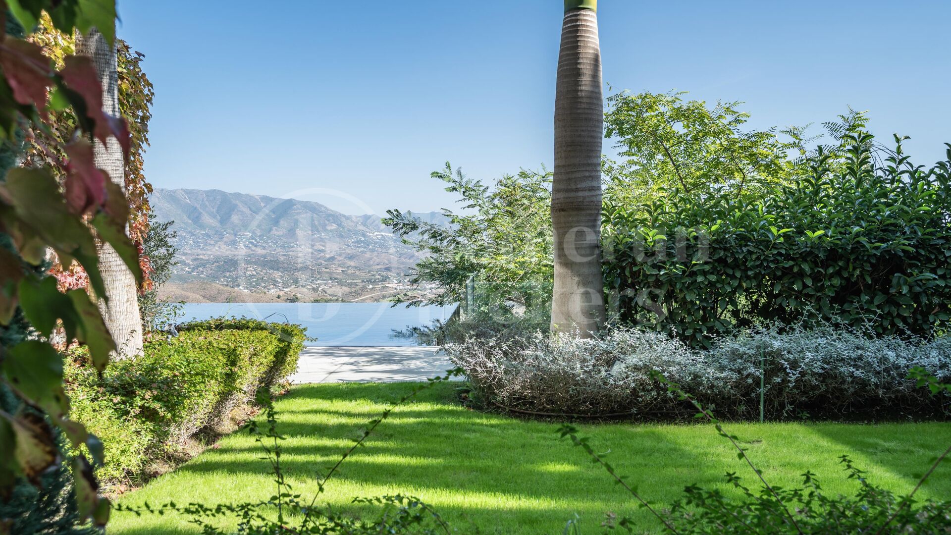 Villa Aman – Modern Mediterranean Home with Panoramic Sea Views