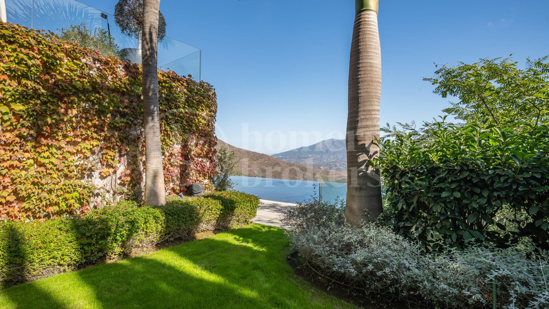 Villa Aman – Modern Mediterranean Home with Panoramic Sea Views