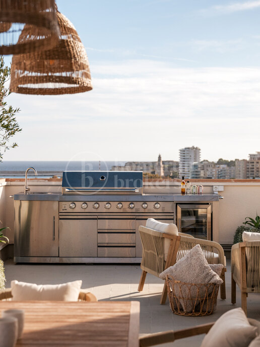 Penthouse Port Royal - with Rooftop Terrace and panoramic Port and Sea views