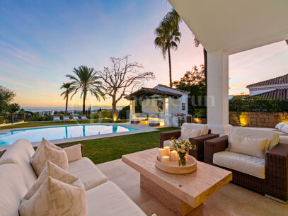 Villa La Perla — Elegant Mediterranean Villa with Sea Views