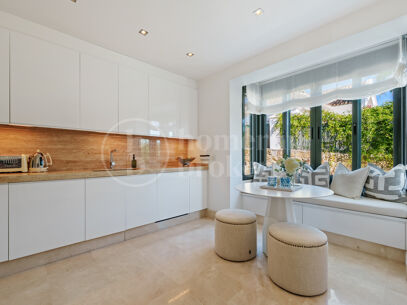 Villa La Perla — Elegant Mediterranean Villa with Sea Views