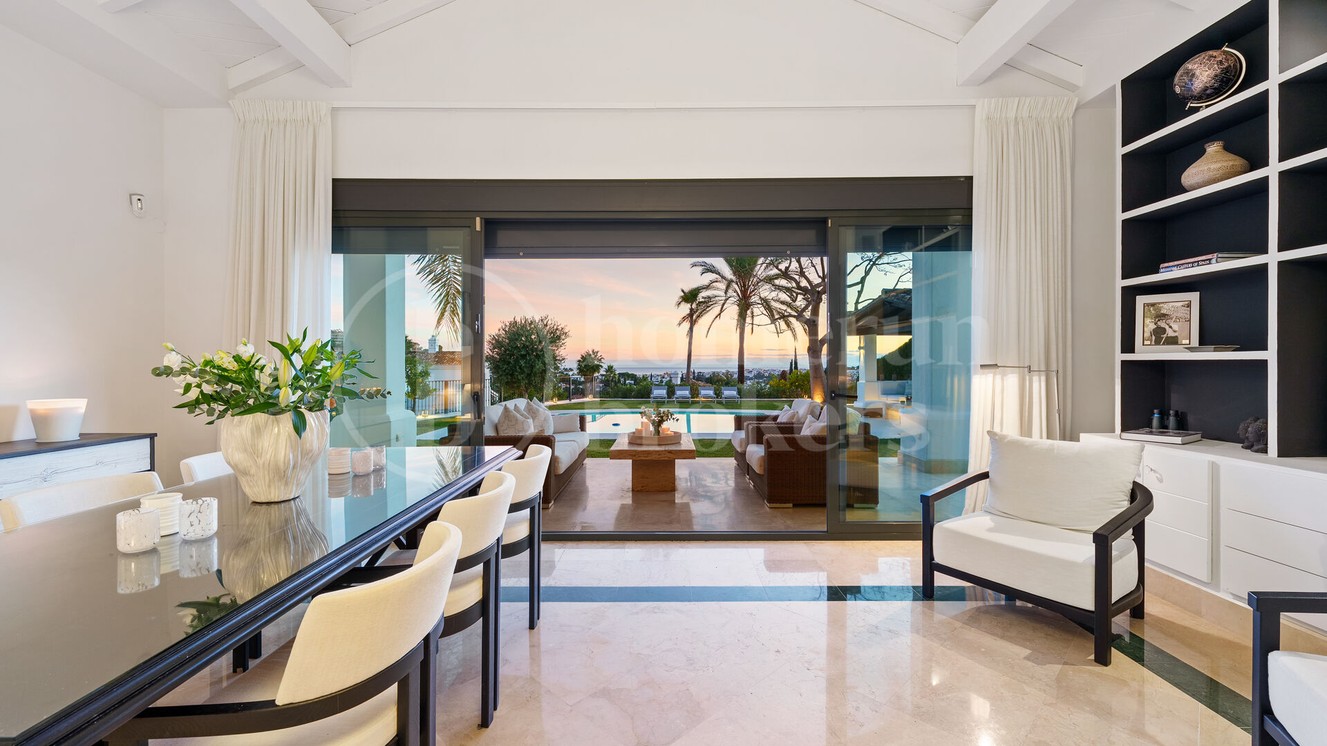 Villa La Perla — Elegant Mediterranean Villa with Sea Views