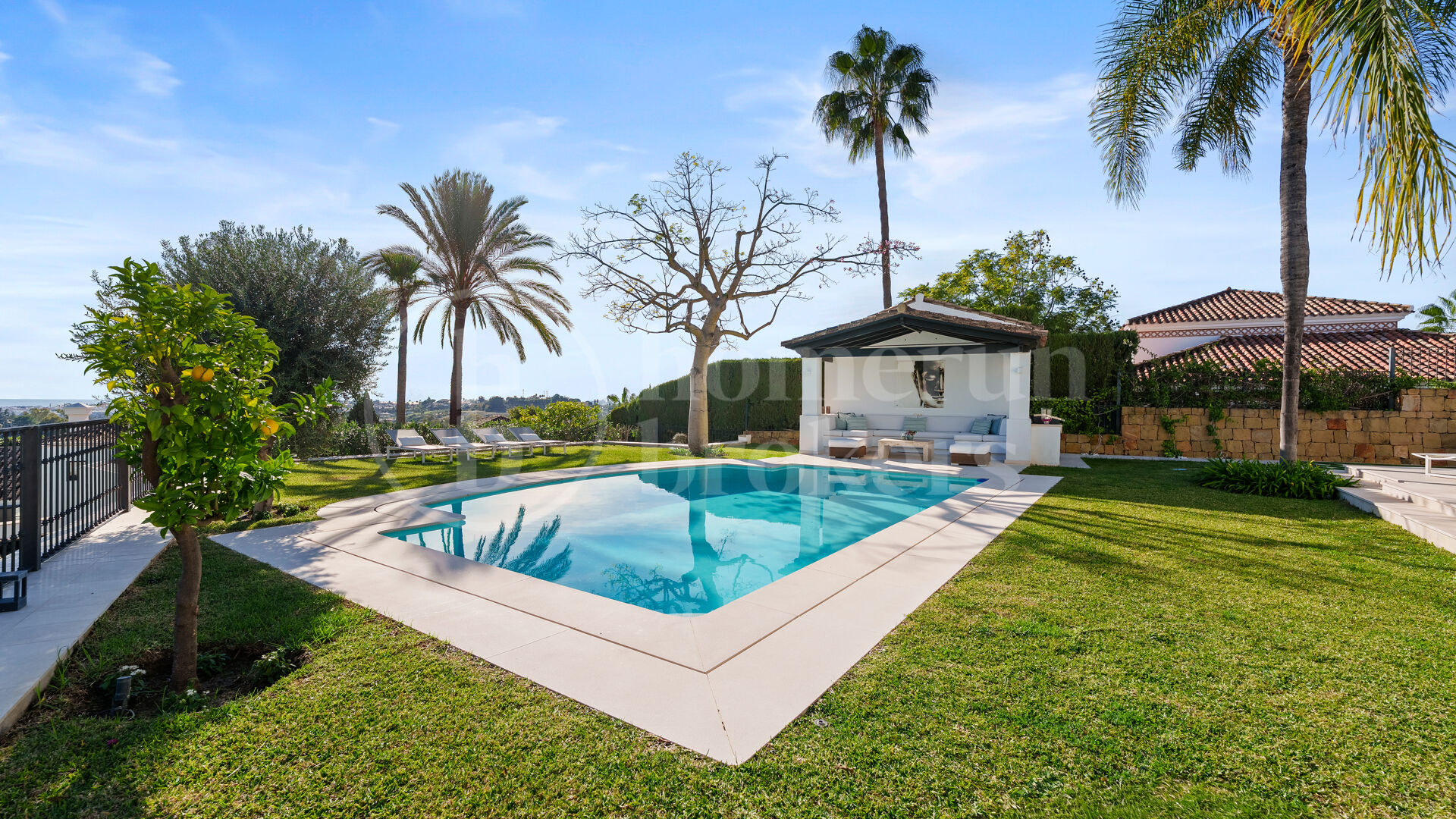 Villa La Perla — Elegant Mediterranean Villa with Sea Views