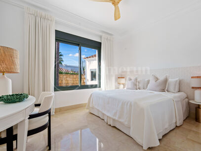 Villa La Perla — Elegant Mediterranean Villa with Sea Views