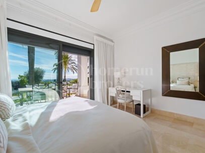 Villa La Perla — Elegant Mediterranean Villa with Sea Views
