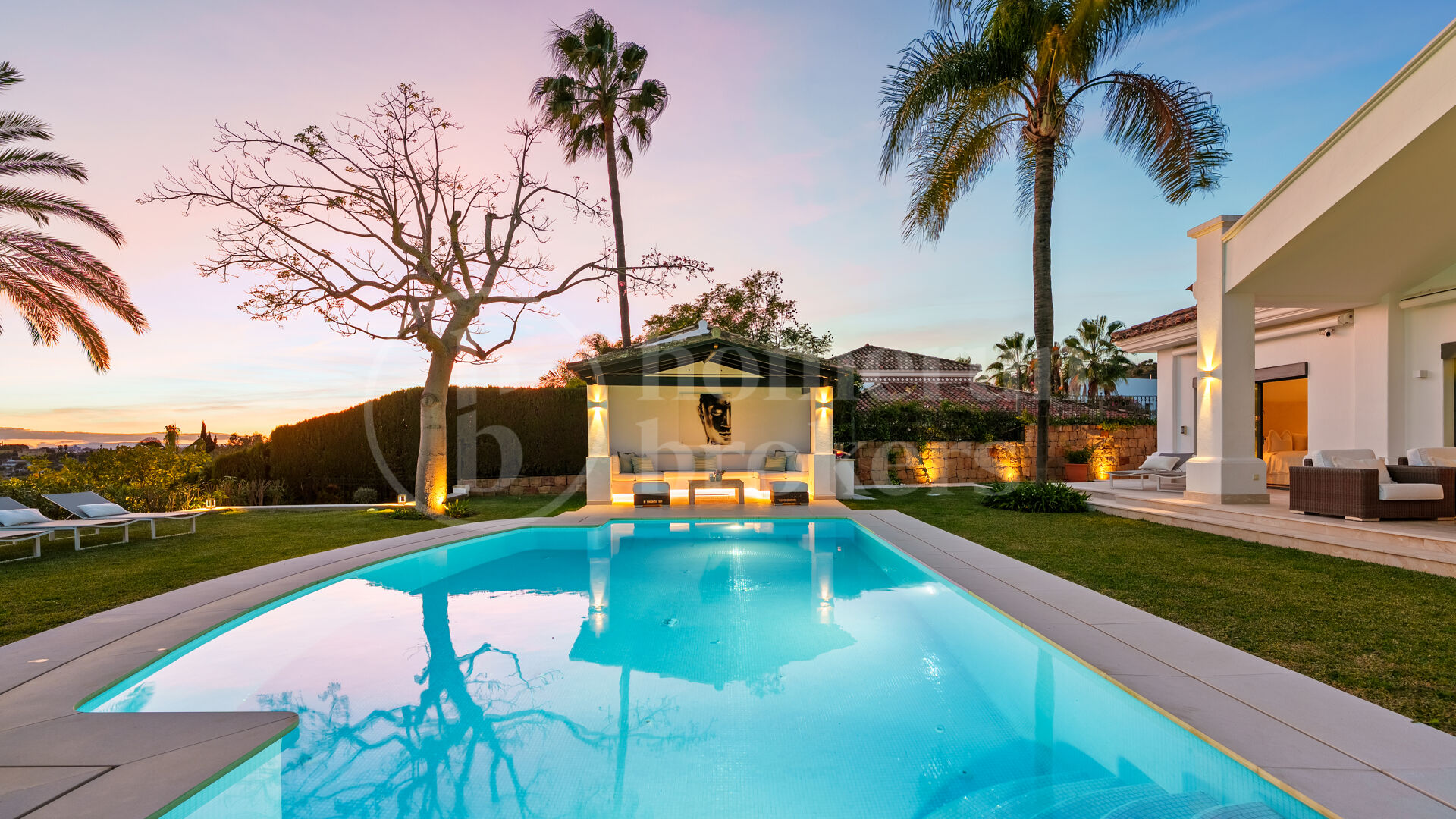 Villa La Perla — Elegant Mediterranean Villa with Sea Views