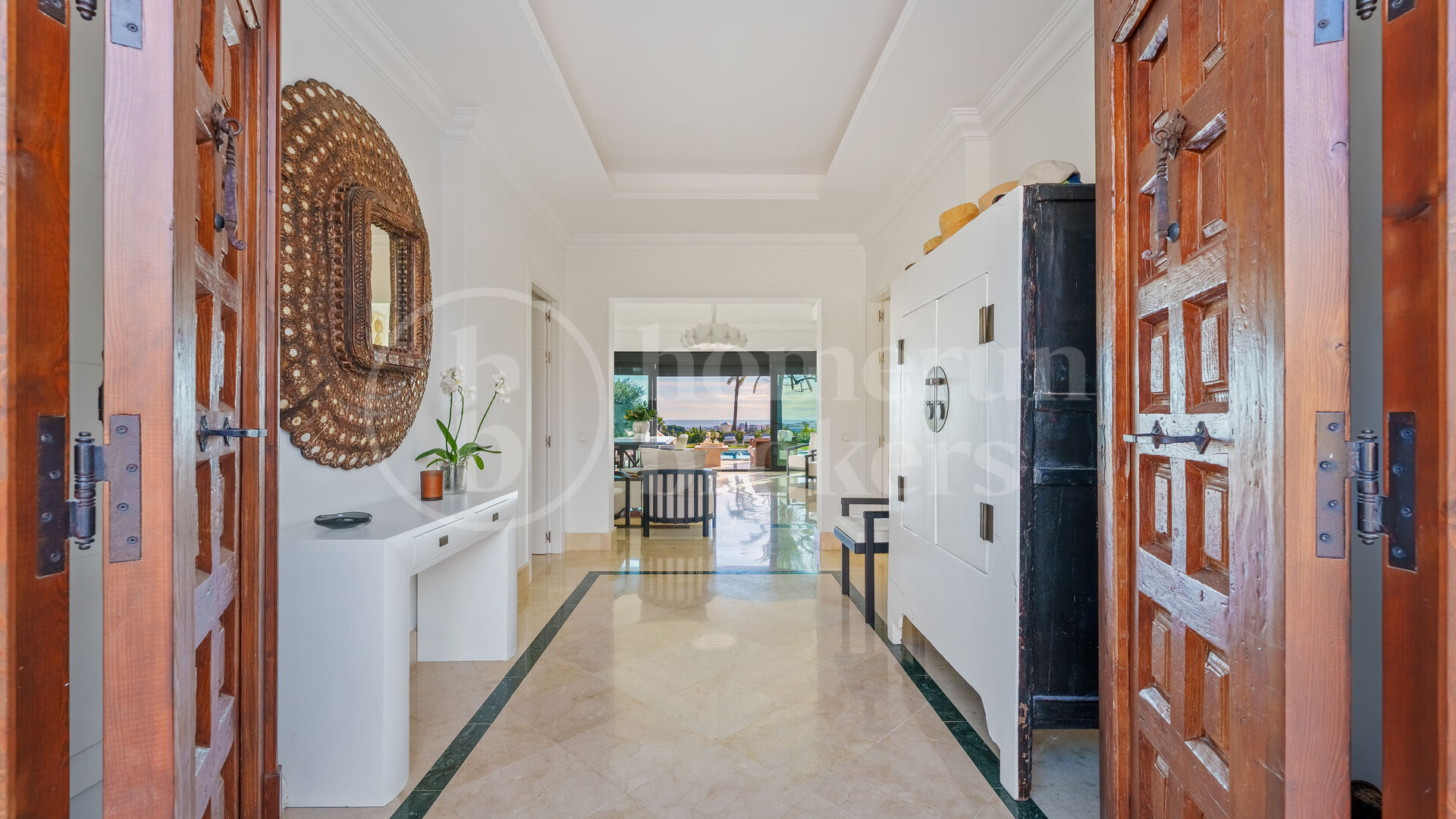 Villa La Perla — Elegant Mediterranean Villa with Sea Views
