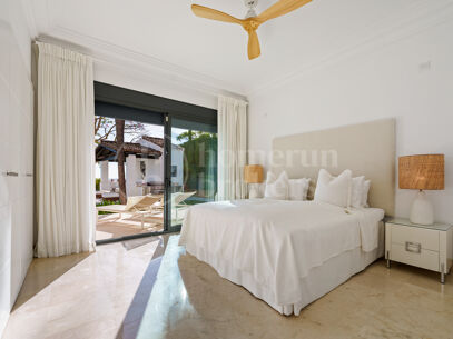 Villa La Perla — Elegant Mediterranean Villa with Sea Views