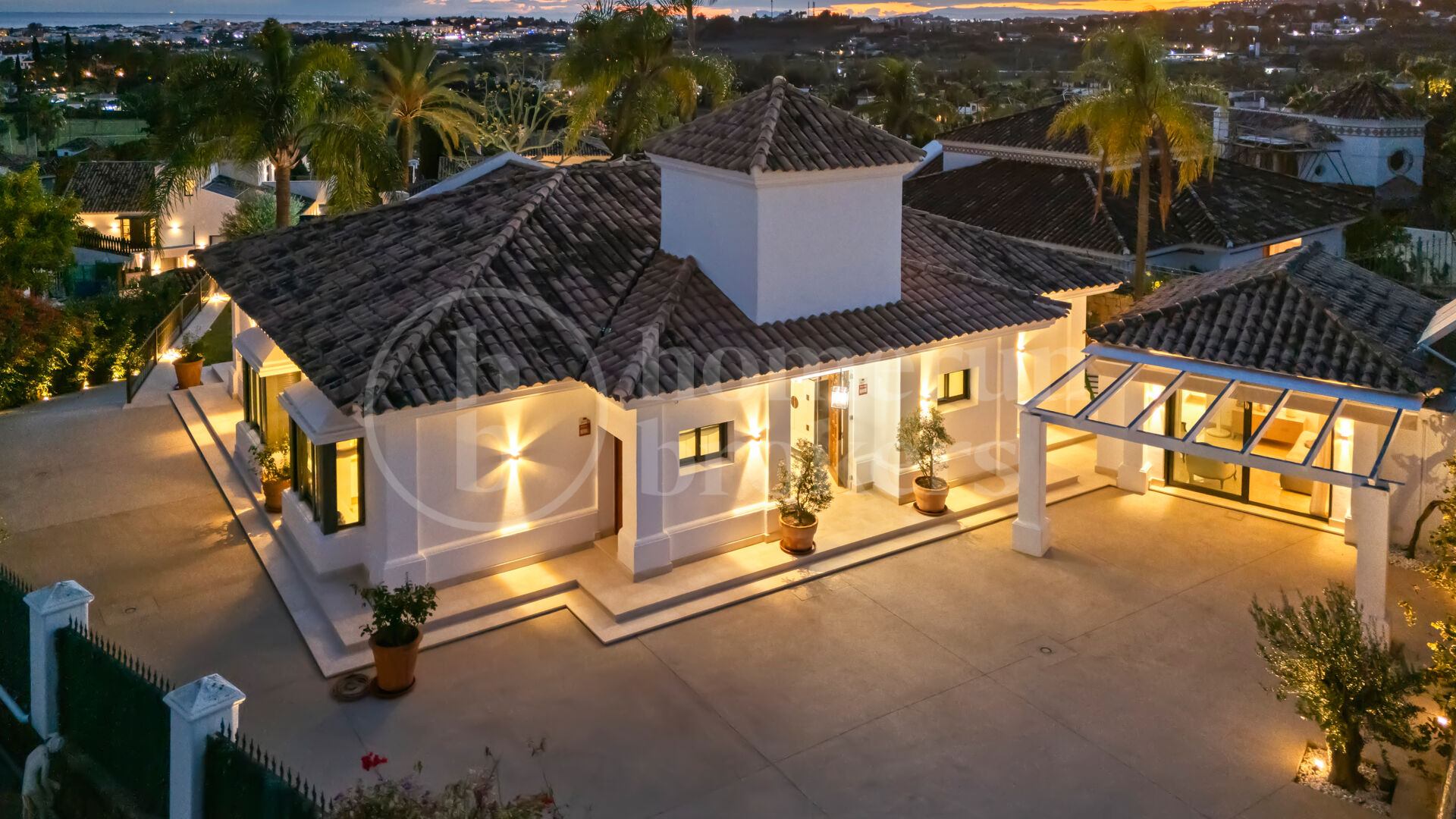 Villa La Perla — Elegant Mediterranean Villa with Sea Views