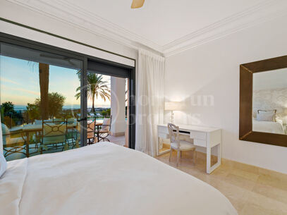 Villa La Perla — Elegant Mediterranean Villa with Sea Views