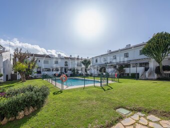 Townhouse Chelsea - renoverat lyxigt radhus i Aloha Golf