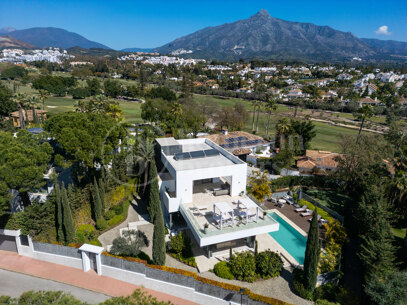 Villa Rubio – Luxury Villa in Marbella’s Nueva Andalucía Golf Valley