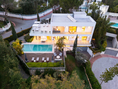 Villa Rubio – Luxury Villa in Marbella’s Nueva Andalucía Golf Valley