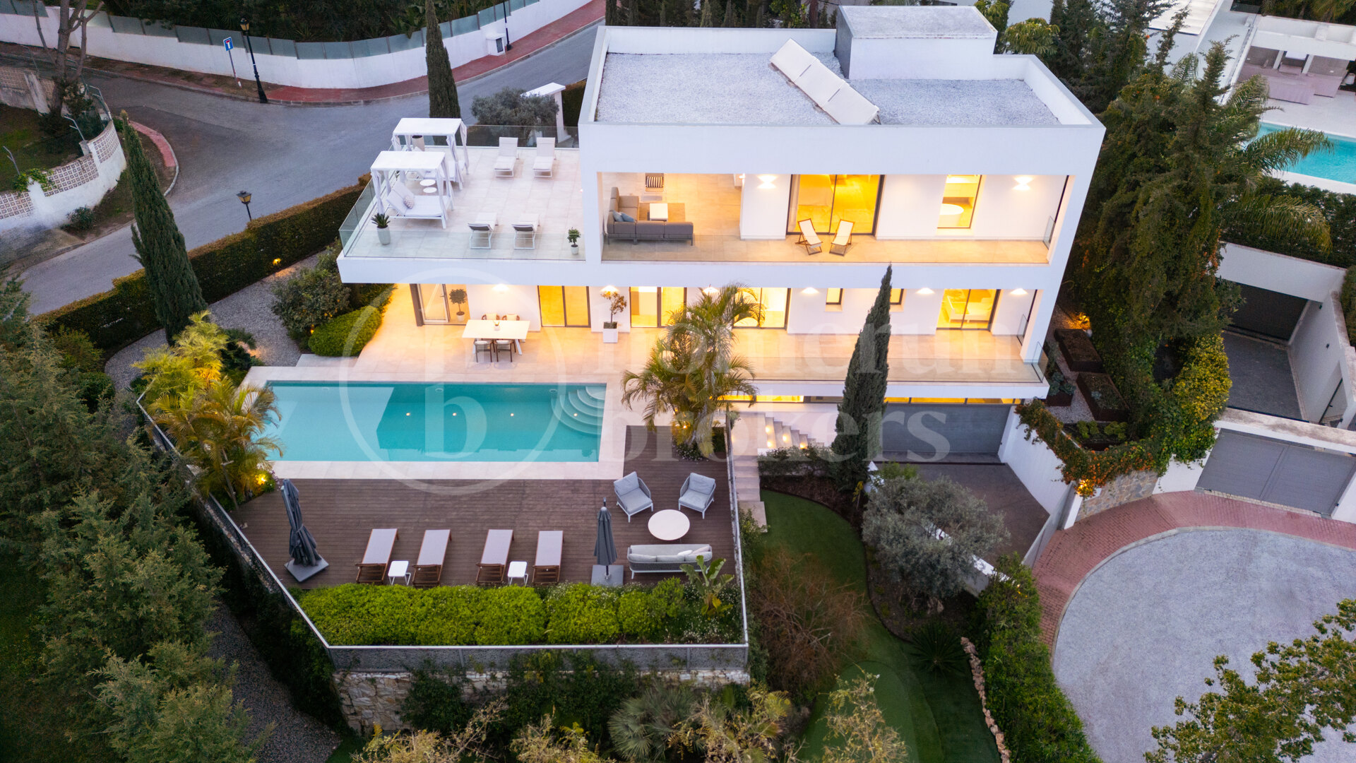 Villa Rubio – Luxury Villa in Marbella’s Nueva Andalucía Golf Valley