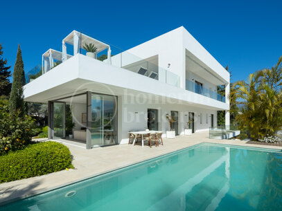 Villa Rubio – Luxury Villa in Marbella’s Nueva Andalucía Golf Valley