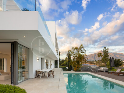 Villa Rubio – Luxury Villa in Marbella’s Nueva Andalucía Golf Valley
