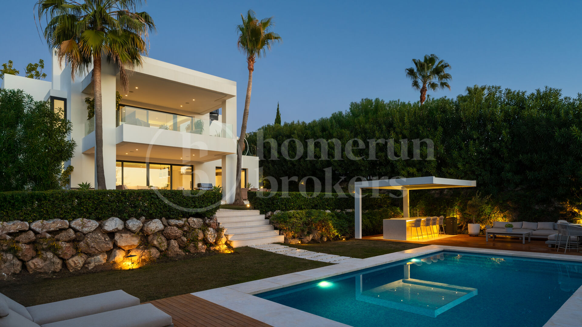 Villa Olivos 3 - Contemporary Villa in gated Community