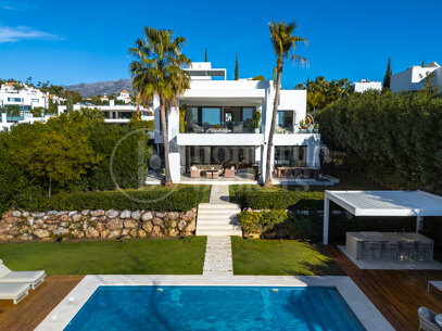 Villa Olivos 3 - samtida Villa i gated Community