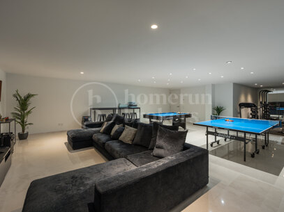 Villa Olivos 3 - samtida Villa i gated Community