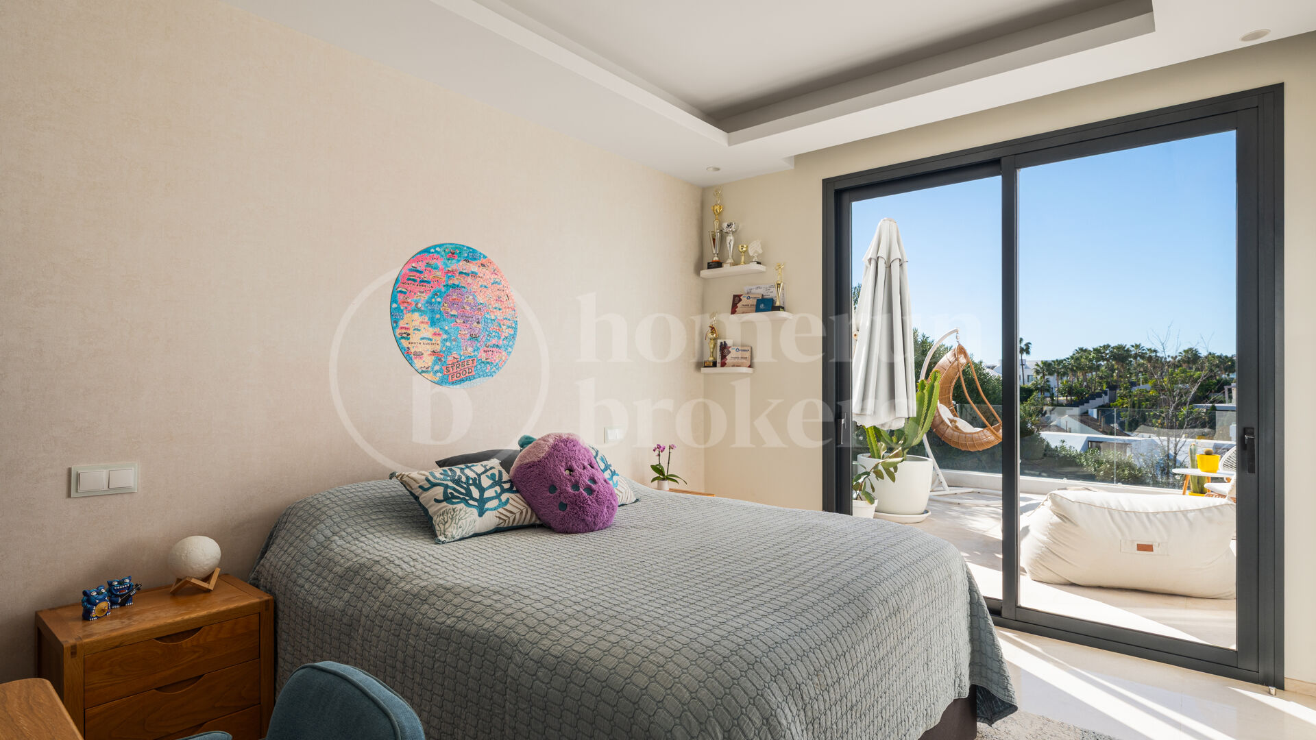 Villa Olivos 3 - Contemporary Villa in gated Community
