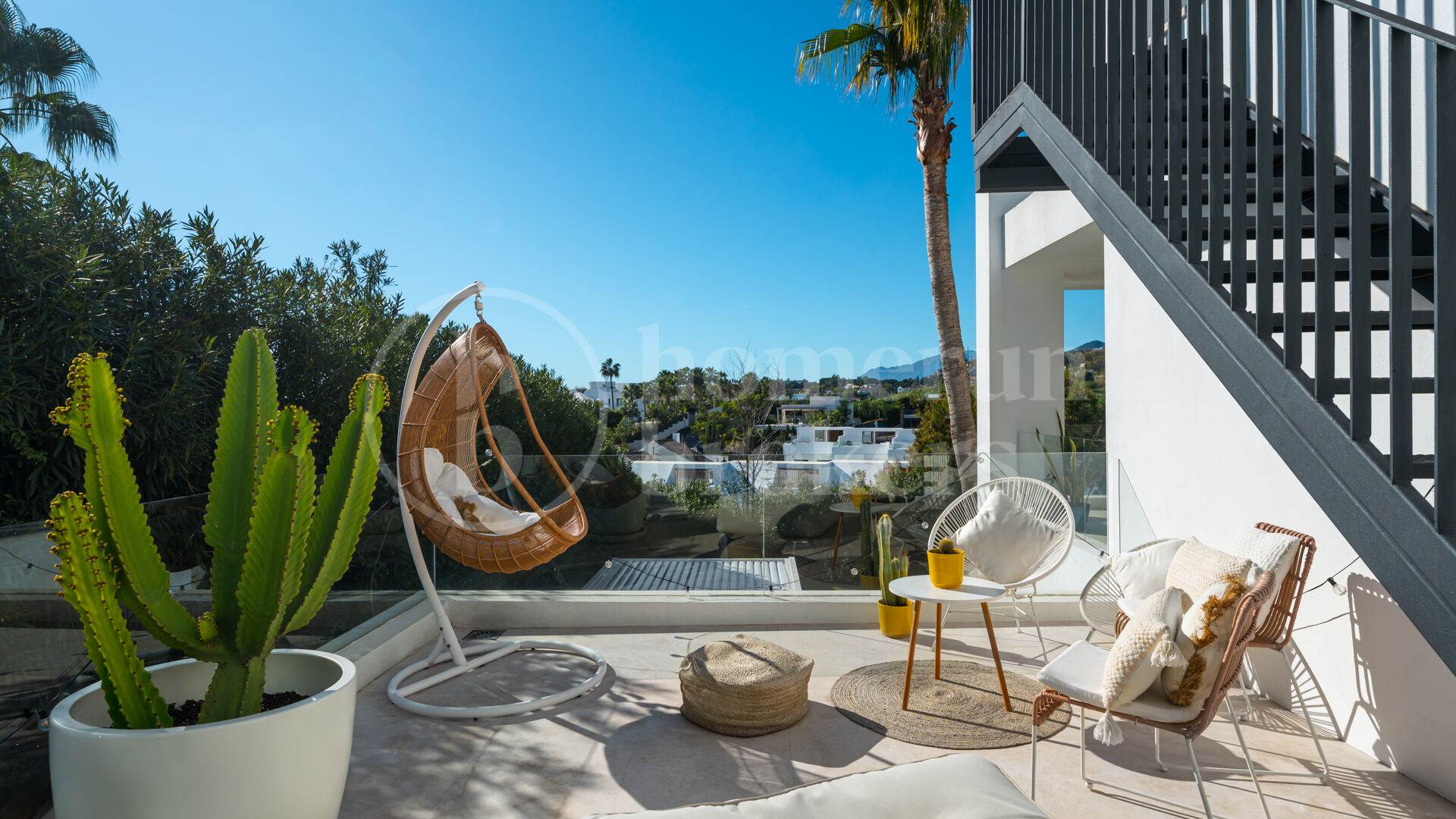 Villa Olivos 3 - Contemporary Villa in gated Community