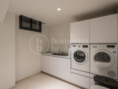 Villa Olivos 3 - samtida Villa i gated Community