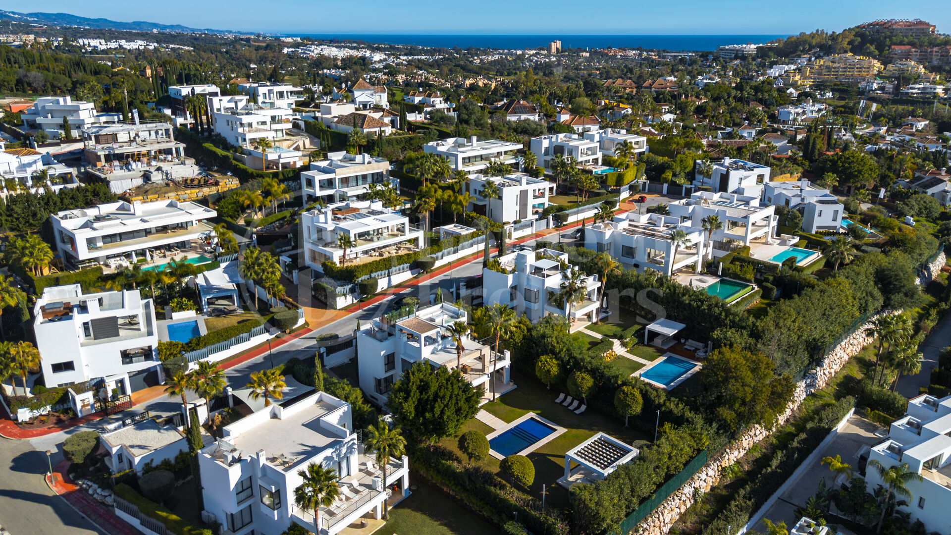 Villa Olivos 3 - Contemporary Villa in gated Community