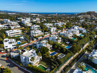 Villa Olivos 3 - Contemporary Villa in gated Community