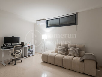 Villa Olivos 3 - Contemporary Villa in gated Community