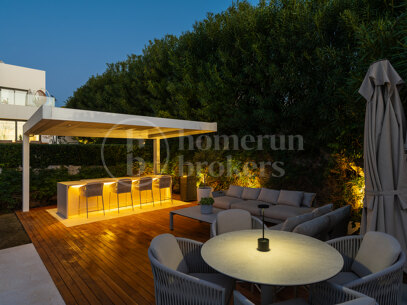 Villa Olivos 3 - samtida Villa i gated Community