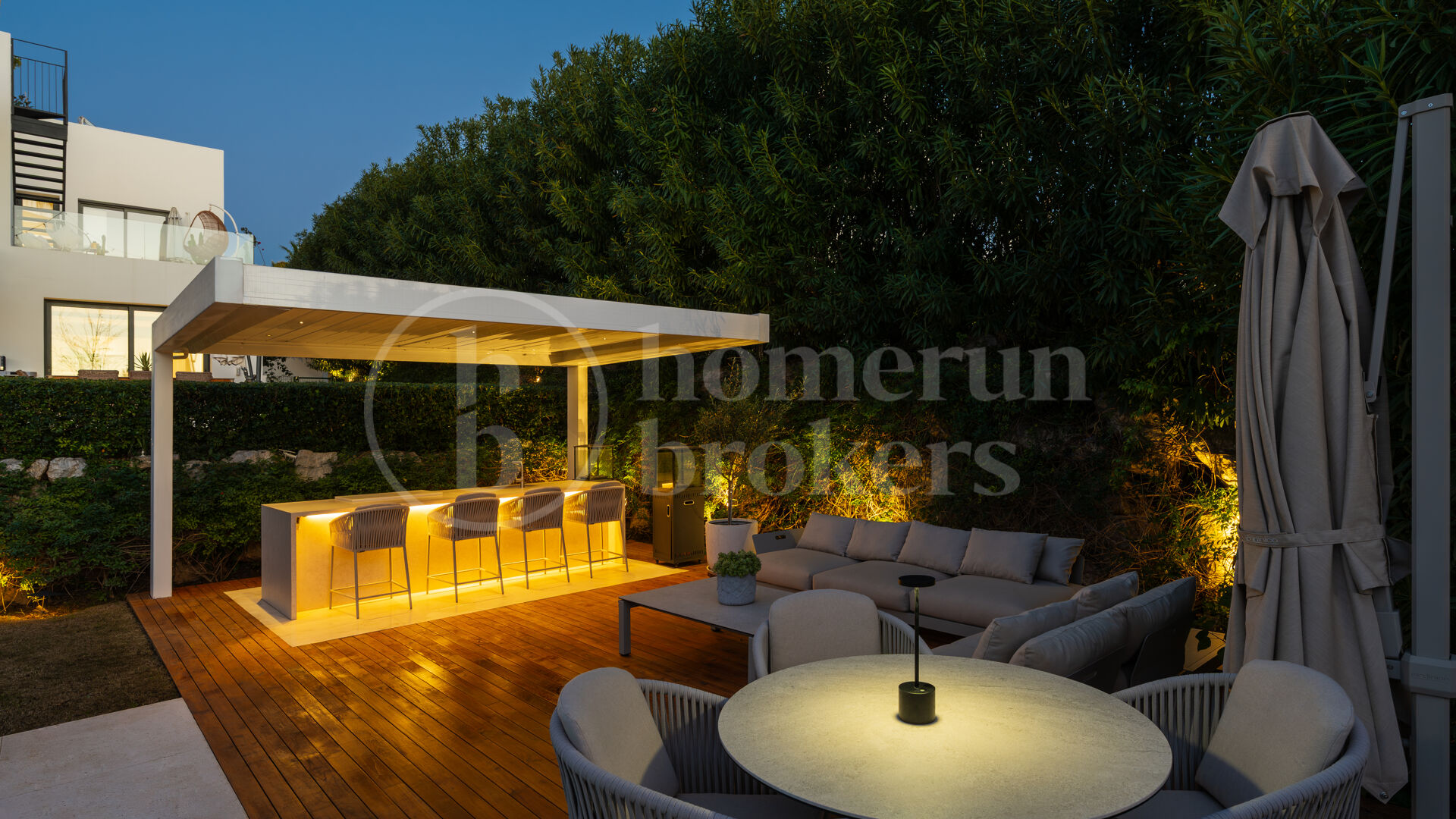 Villa Olivos 3 - Contemporary Villa in gated Community