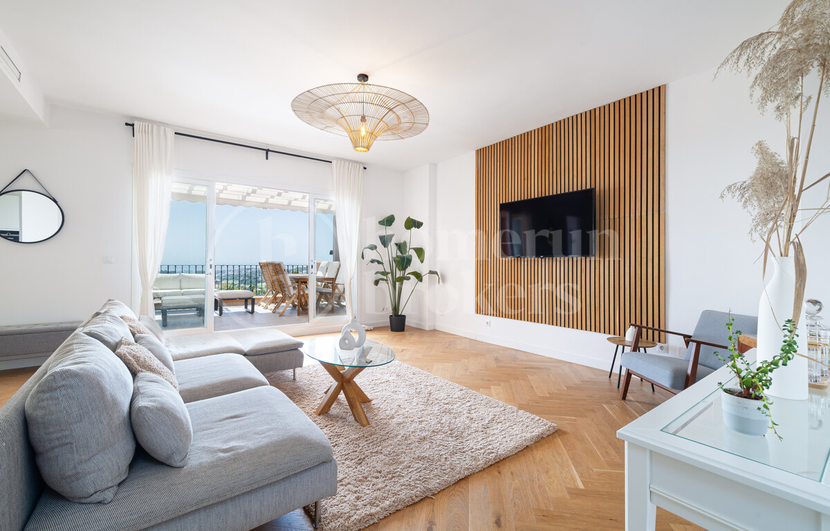 Penthouse Les Belvederes, Nueva Andalucia