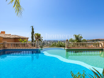 Penthouse Les Belveders - Luxury Renovated Penthouse