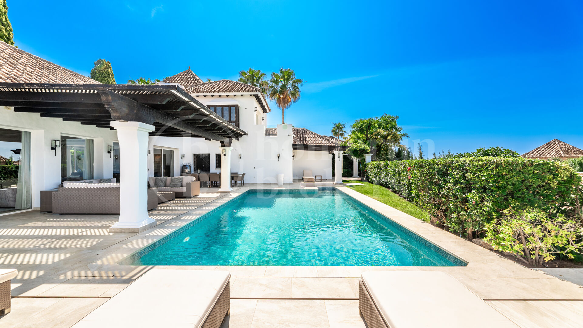 Villa Monte - Andalusisk stil Villa i La Quinta