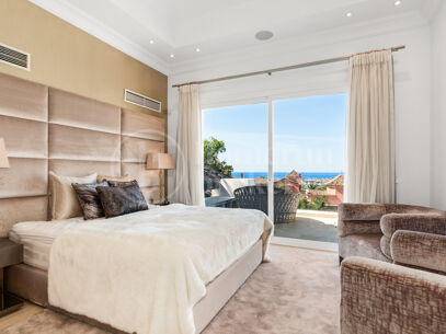 Villa Monte - Andalusisk stil Villa i La Quinta