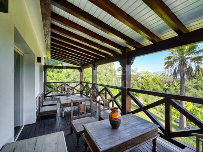 Villa Iroko - Rymligt familjehem i Sotogrande