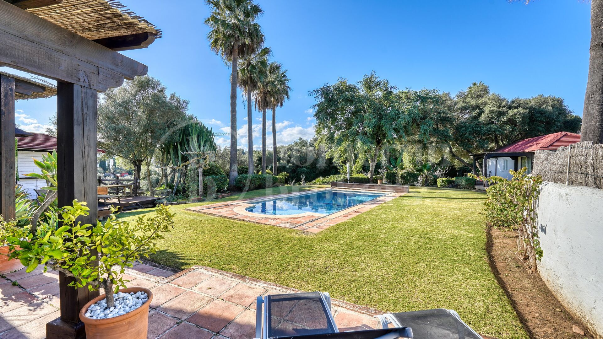 Villa Iroko - Rymligt familjehem i Sotogrande