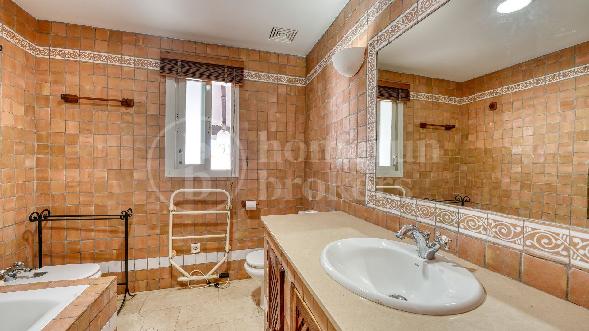 Villa Iroko - Rymligt familjehem i Sotogrande