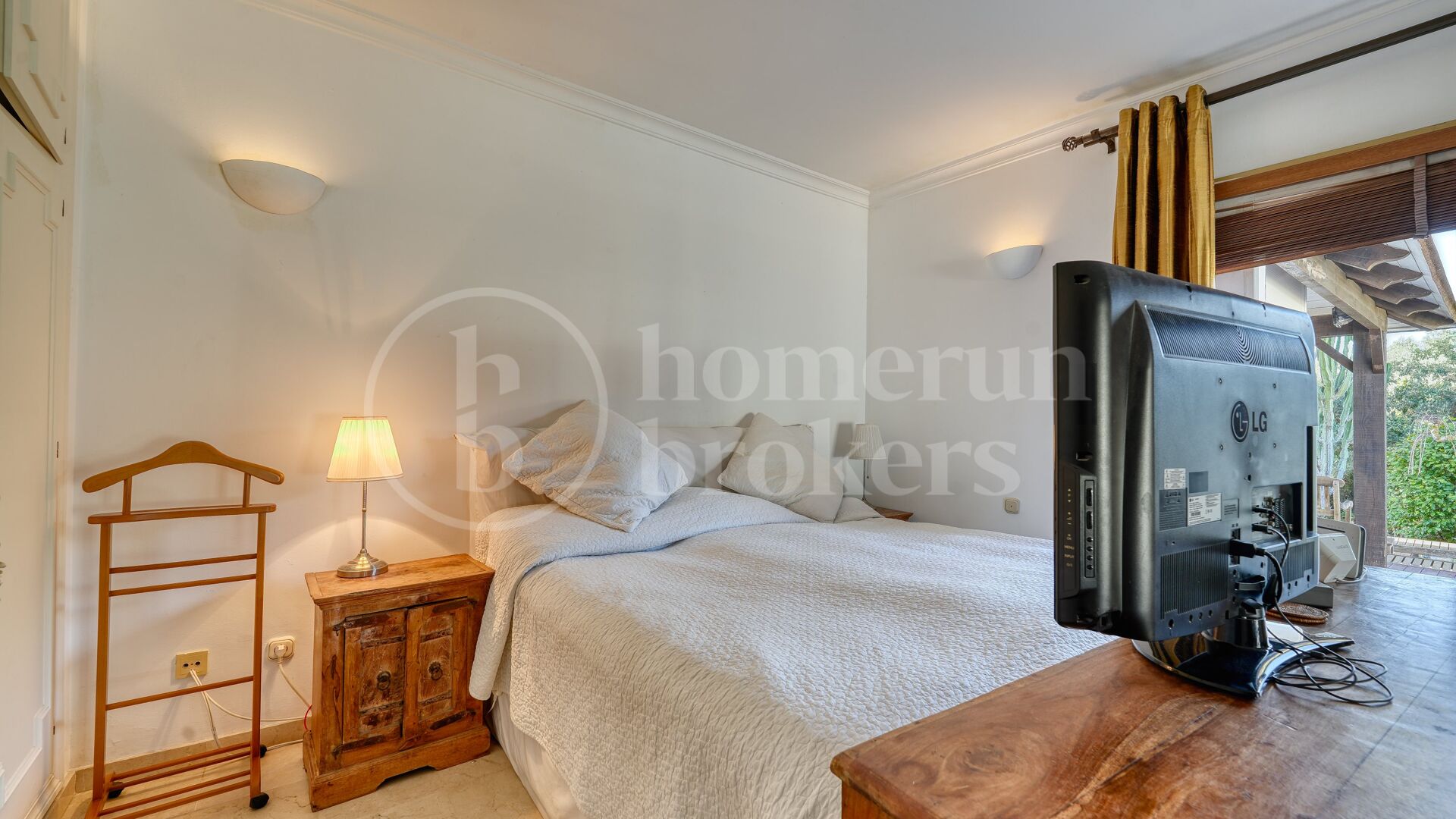 Villa Iroko - Rymligt familjehem i Sotogrande