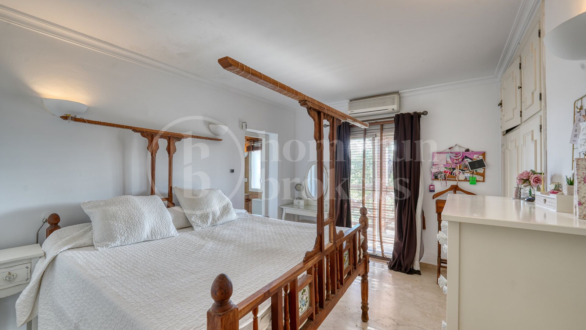 Villa Iroko - Rymligt familjehem i Sotogrande